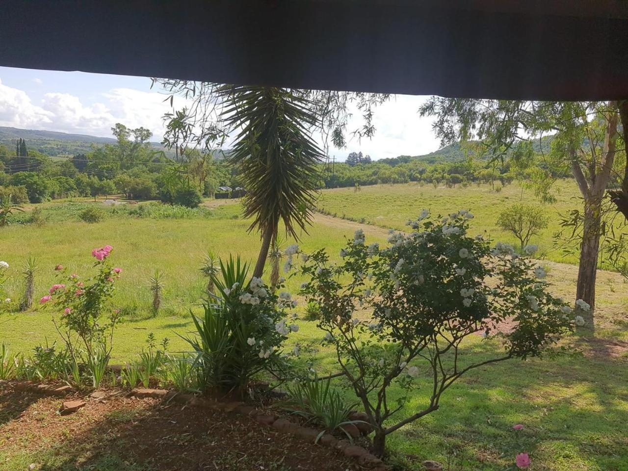 Cynthias Country Farm Stay Hartbeespoort Exteriör bild